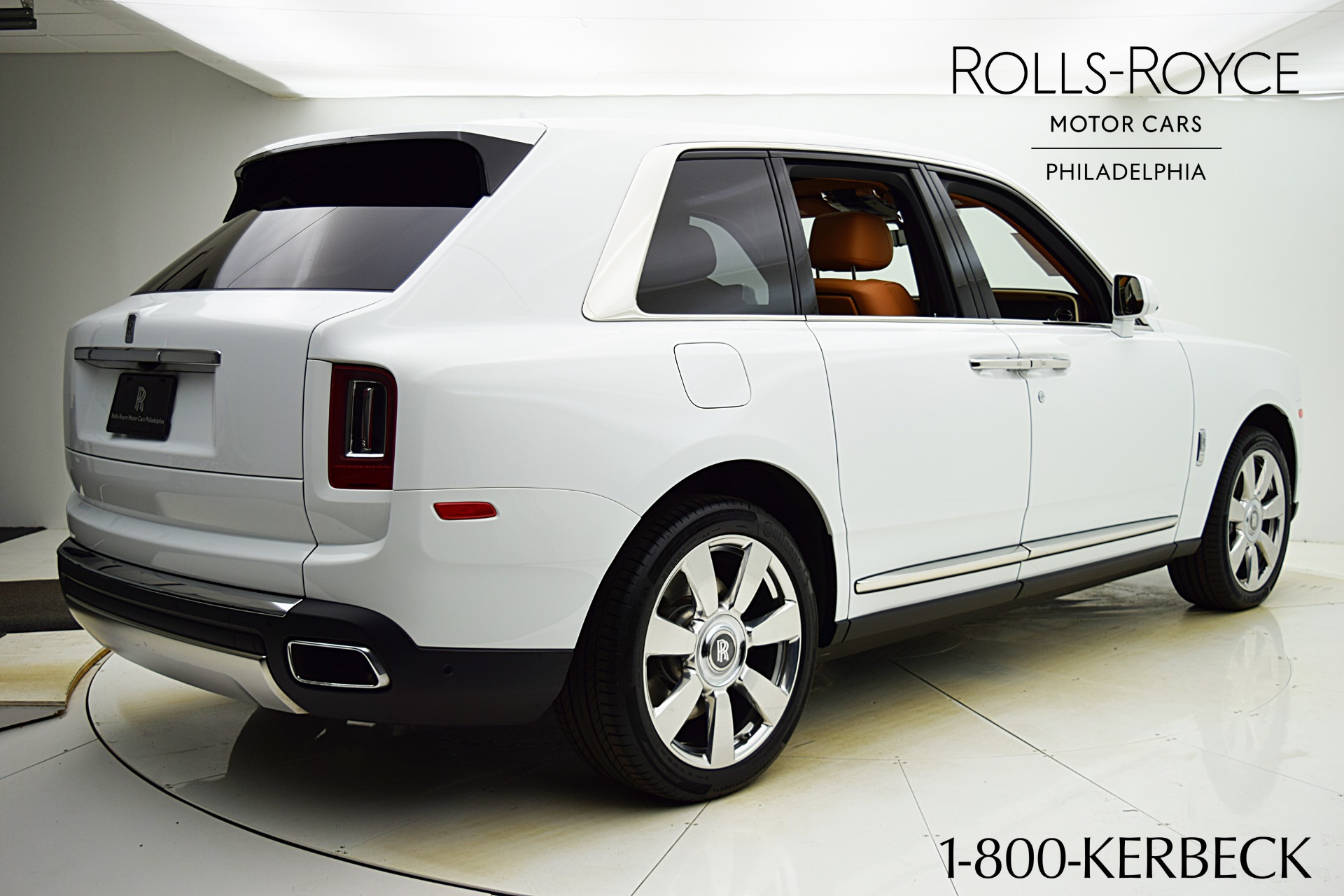 Ngắm RollsRoyce Ghost 2021 đầu tiên về Việt Nam đang rao bán giá 39 tỷ đồng