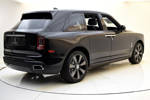 2021 rolls royce suv