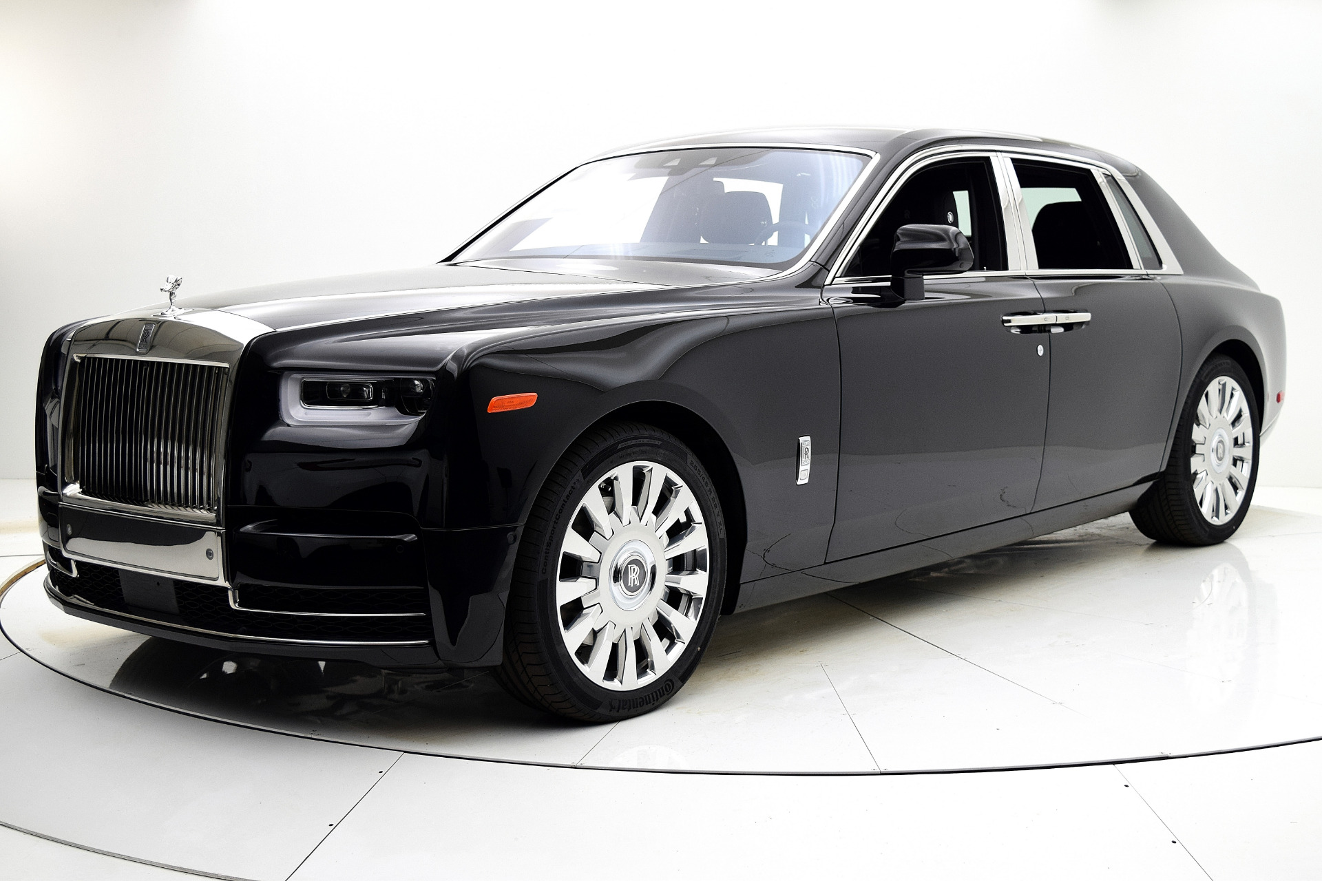 Rolls-Royce's Luxe Interior Makes It Worth the $420,000 Price: Photos