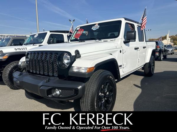 Used 2022 Jeep Gladiator California Edition with VIN 1C6HJTAG9NL152840 for sale in Palmyra, NJ